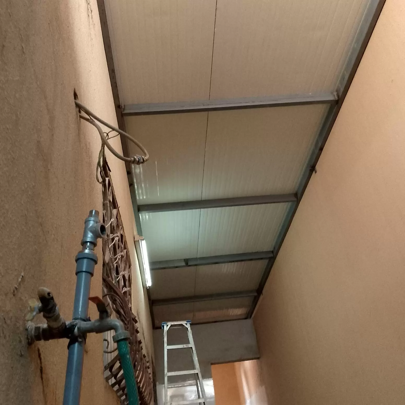 ساندوتش بانل ساندوتش بانل